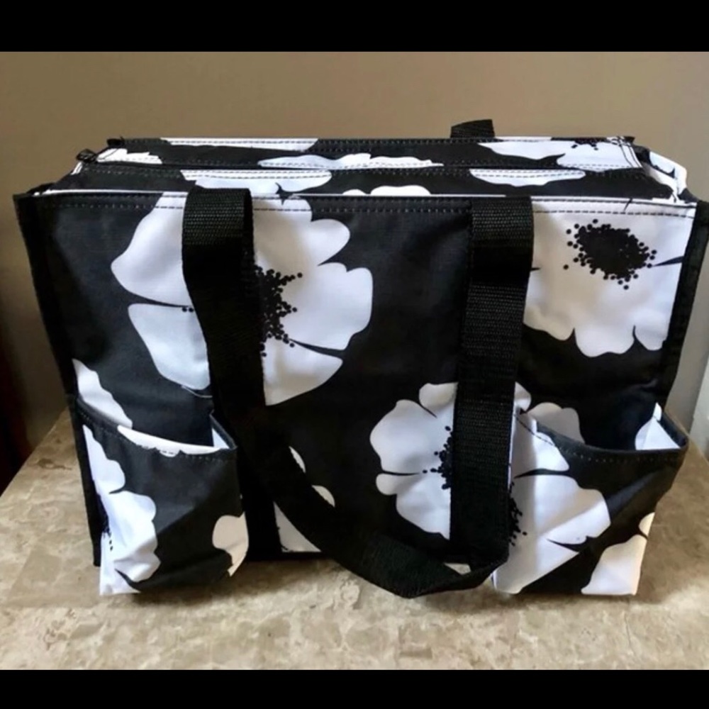 Thirty- One 31 Zip-Top Utility Tote and Lunch Bag